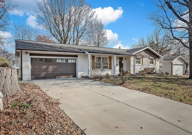 Photo 2 of Single family home for sale at 2620 Cypress Dr, Saint Charles, MO 63301 | MLS# 24074141 | Listing updated on 2024-12-19