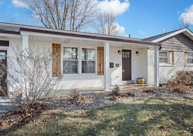 Photo 3 of Single family home for sale at 2620 Cypress Dr, Saint Charles, MO 63301 | MLS# 24074141 | Listing updated on 2024-12-19