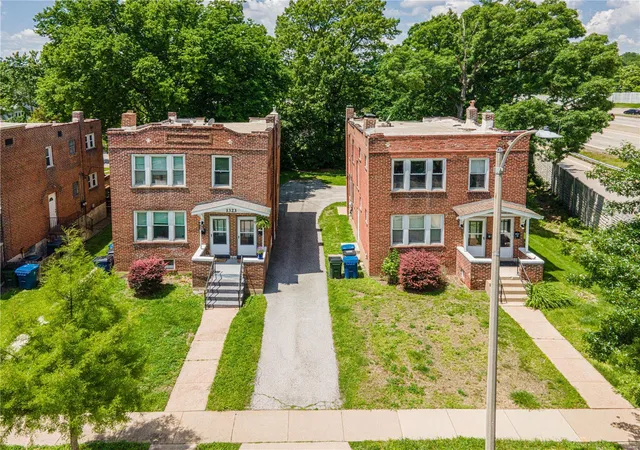 Photo 8 of Multi family home for sale at 1323 Woodland Dr, Saint Louis, MO 63117 | MLS# 24074181 | Listing updated on 2024-12-04