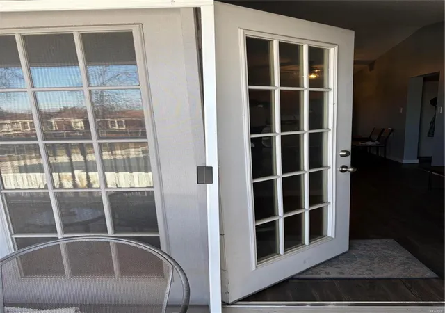 Listing Photo 4 - Condo for sale in building located at 4315 Forder Pl, St Louis, MO 63129 - Unit #B
