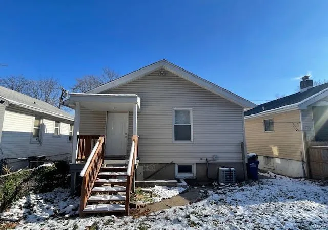 Photo 13 of Sale Pending at 3327 Dix Ave, Saint Louis, MO 63114 | MLS# 24074310 | Listing updated on 2025-02-28