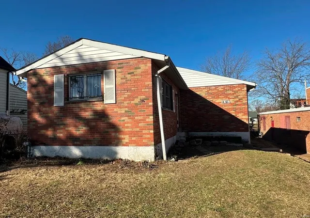 Photo 2 of Single family home for sale at 4107 Cedarwood Ave, Saint Louis, MO 63121 | MLS# 24074355 | Listing updated on 2024-12-17