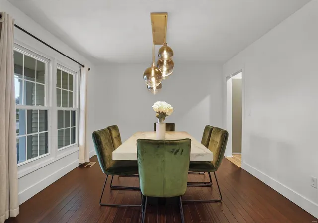 Photo 3 of Single family home for sale at 12934 Robandee Ln, Saint Louis, MO 63146 | MLS# 24074365 | Listing updated on 2024-12-16