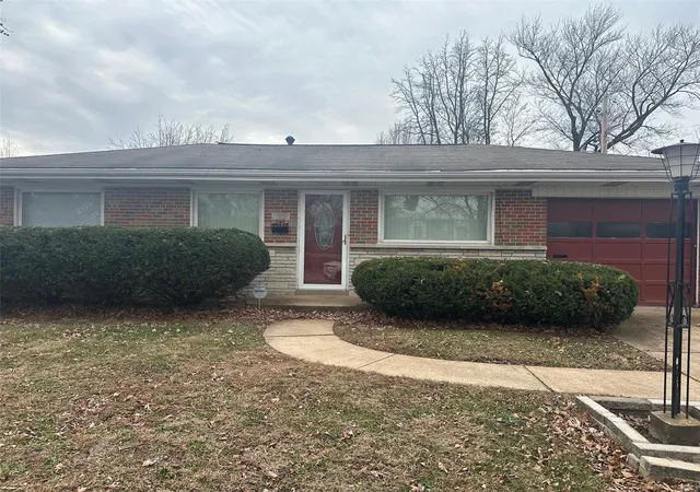 Photo 1 of Single family home for sale at 2552 Shannon Ave, Saint Louis, MO 63136 | MLS# 24074388 | Listing updated on 2024-12-14
