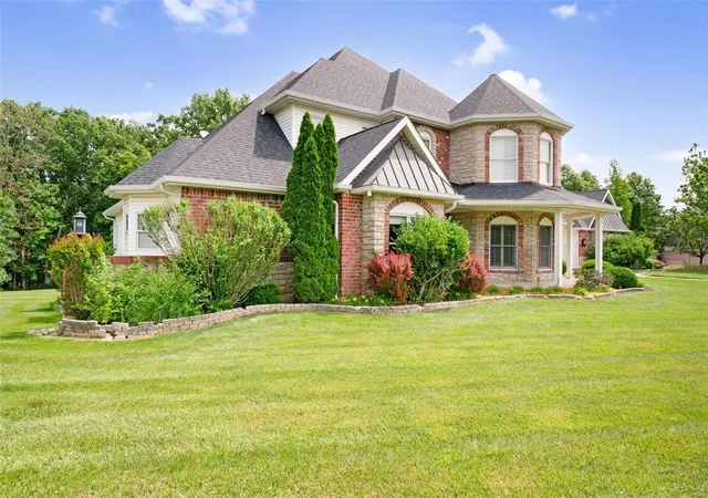 Photo 2 of Single family home for sale at 3025 Matteson Blvd, O Fallon, MO 63366 | MLS# 24074393 | Listing updated on 2024-12-09
