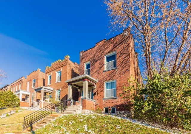 Photo 2 of Single family home for sale at 3468 Giles Ave, Saint Louis, MO 63116 | MLS# 24074413 | Listing updated on 2024-12-06