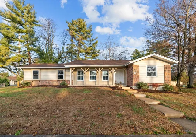 Photo 1 of Single family home for sale at 703 Bitterfield Dr, Ballwin, MO 63011 | MLS# 24074422 | Listing updated on 2024-12-12