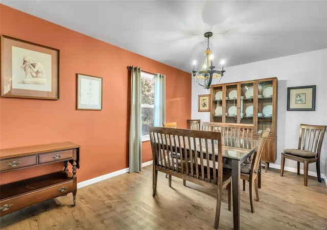 Photo 3 of Single family home for sale at 3 Chris Ct, Saint Peters, MO 63376 | MLS# 24074497 | Listing updated on 2024-12-09