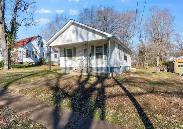 Photo 1 of Single family home for sale at 331 3rd Street, Farmington, MO 63640 | MLS# 24074505 | Listing updated on 2024-12-05