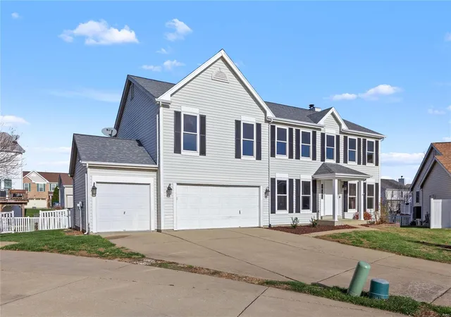 Photo 1 of Single family home for sale at 6 Abington Ct, Saint Peters, MO 63376 | MLS# 24074506 | Listing updated on 2024-12-19