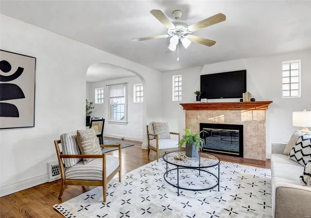 Photo 2 of Sale Pending at 8849 Litzsinger Rd, Saint Louis, MO 63144 | MLS# 24074517 | Listing updated on 2024-12-10