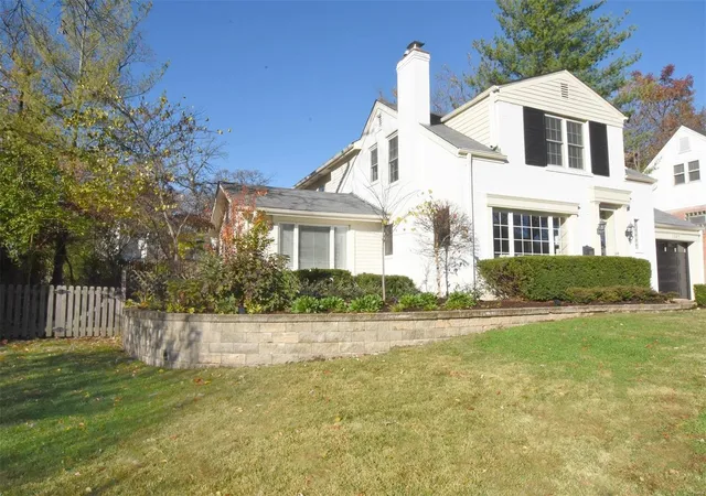 Photo 2 of Single family home for sale at 1645 Dearborn Dr, Saint Louis, MO 63122 | MLS# 24074624 | Listing updated on 2024-12-16