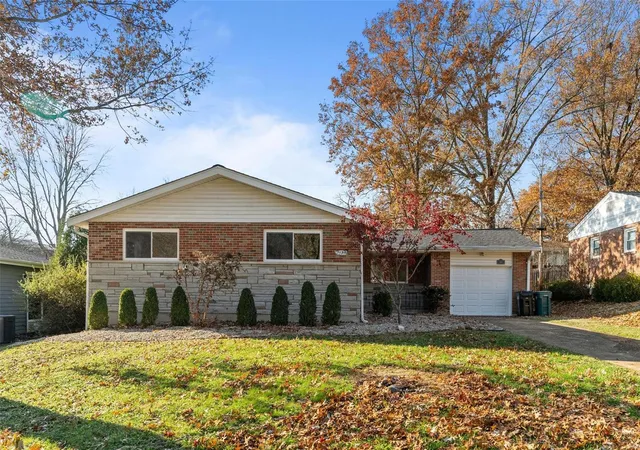 Photo 1 of Single family home for sale at 1151 N Dickson St, Saint Louis, MO 63122 | MLS# 24074655 | Listing updated on 2025-03-03