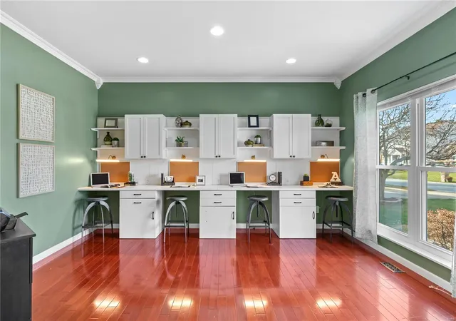 Photo 2 of Single family home for sale at 1866 Williamstown Dr, Saint Peters, MO 63376 | MLS# 24074661 | Listing updated on 2024-12-19