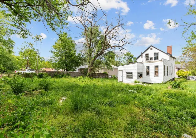 Photo 3 of Single family home for sale at 108 Horn Ave, Saint Louis, MO 63125 | MLS# 24074687 | Listing updated on 2024-12-09