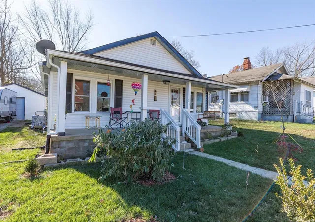 Photo 2 of Sale Pending at 511 Albert St, Fredericktown, MO 63645 | MLS# 24074727 | Listing updated on 2025-03-14