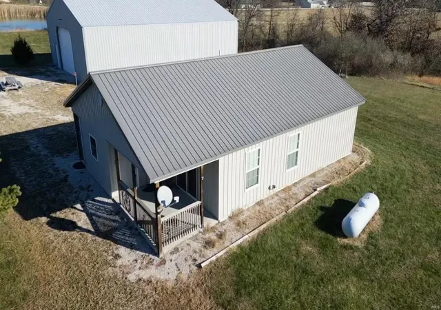 Photo 1 of Single family home for sale at 15968 Hwy J, Monroe City, MO 63456 | MLS# 24074773 | Listing updated on 2024-12-06