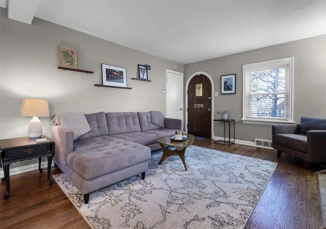 Photo 2 of Sale Pending at 7672 Lindbergh Dr, Saint Louis, MO 63117 | MLS# 24074833 | Listing updated on 2024-12-09