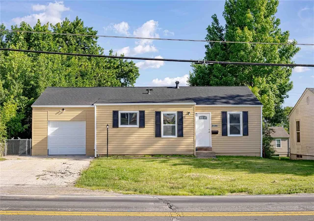 Photo 1 of Single family home for sale at 2686 Creve Coeur Ml Rd, Maryland Heights, MO 63043 | MLS# 24074907 | Listing updated on 2024-12-09