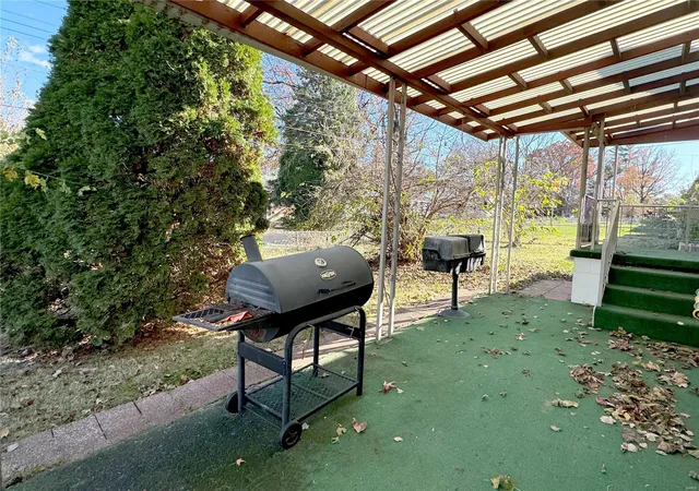 Photo 2 of Single family home for sale at 9350 Melanie Dr, Saint Louis, MO 63137 | MLS# 24074935 | Listing updated on 2024-12-13