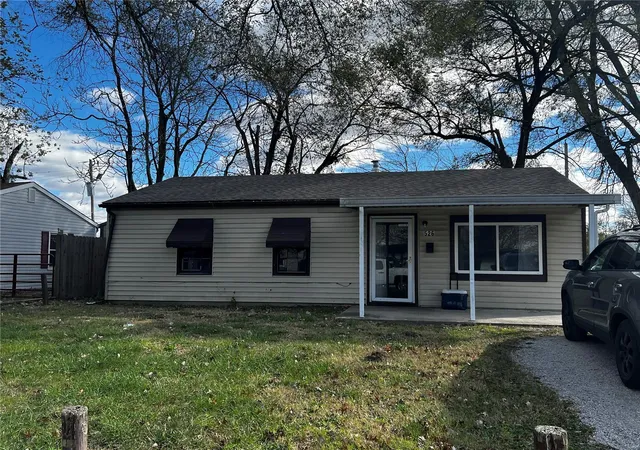 Photo 1 of Sale Pending at 526 Saint Leo Dr, East Saint Louis, IL 62206 | MLS# 24074941 | Listing updated on 2024-12-13