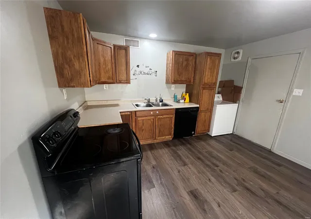 Photo 2 of Sale Pending at 526 Saint Leo Dr, East Saint Louis, IL 62206 | MLS# 24074941 | Listing updated on 2024-12-13