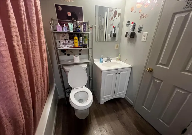 Photo 3 of Sale Pending at 526 Saint Leo Dr, East Saint Louis, IL 62206 | MLS# 24074941 | Listing updated on 2024-12-13