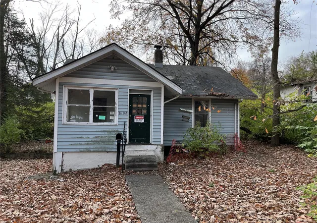 Photo 1 of Single family home for sale at 8102 Winfield Ave, Saint Louis, MO 63114 | MLS# 24074977 | Listing updated on 2024-12-07