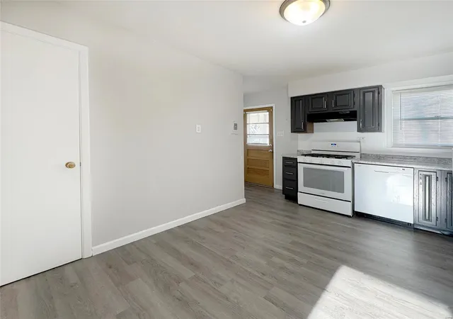 Photo 4 of Single family home for sale at 203 Elm Grv Ave, Hazelwood, MO 63042 | MLS# 24075220 | Listing updated on 2024-12-13