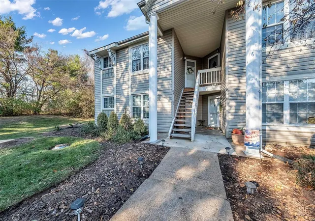 Photo 2 of Condo for sale at 83 Sugar Glen Ct #5, Saint Peters, MO 63376 | MLS# 24075268 | Listing updated on 2025-03-17