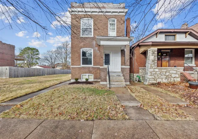 Photo 1 of Single family home for sale at 5515 Louisiana Ave, Saint Louis, MO 63111 | MLS# 24075354 | Listing updated on 2024-12-16