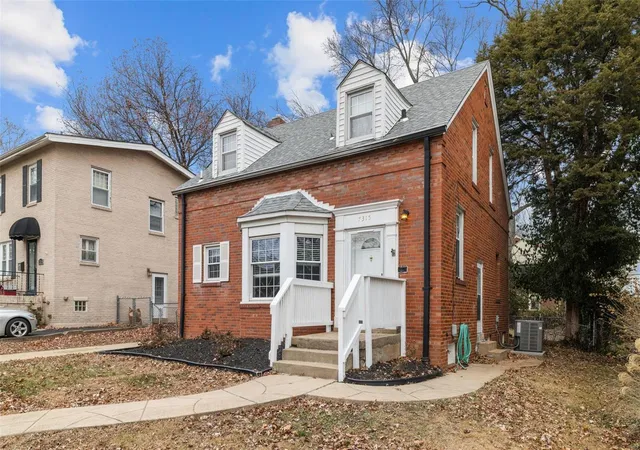 Photo 1 of Single family home for sale at 7315 Drexel Dr, Saint Louis, MO 63130 | MLS# 24075439 | Listing updated on 2024-12-18