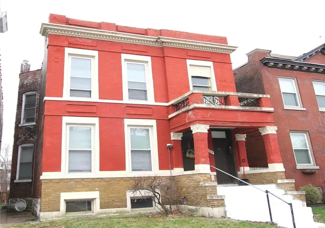 Photo 2 of Multi family home for sale at 3424 Hartford St, Saint Louis, MO 63118 | MLS# 24075454 | Listing updated on 2024-12-13