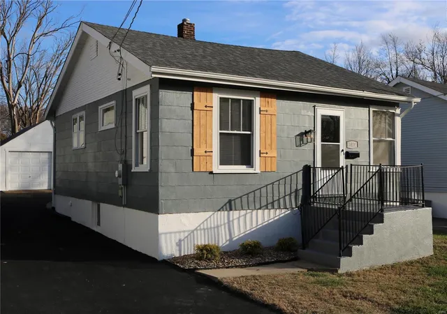 Photo 1 of Single family home for sale at 3414 Eminence Blvd, Saint Louis, MO 63114 | MLS# 24075513 | Listing updated on 2025-03-07