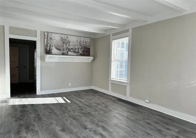 Photo 3 of Single family home for sale at 3414 Eminence Blvd, Saint Louis, MO 63114 | MLS# 24075513 | Listing updated on 2025-03-07