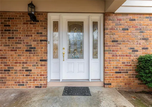 Photo 2 of Single family home for sale at 5 Tailing Wheel Ct, Saint Peters, MO 63376 | MLS# 24075531 | Listing updated on 2025-01-03