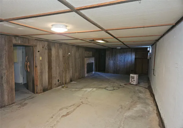 Photo 33 of Single family home for sale at 204 W Ford Street, Montgomery City, MO 63361 | MLS# 24075631 | Listing updated on 2025-03-05