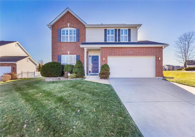 Photo 1 of Single family home for sale at 860 Mccauley Ct, Saint Charles, MO 63303 | MLS# 24075640 | Listing updated on 2024-12-12