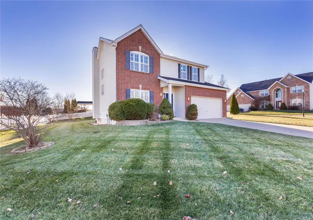 Photo 1 of Single family home for sale at 860 Mccauley Ct, Saint Charles, MO 63303 | MLS# 24075640 | Listing updated on 2024-12-12