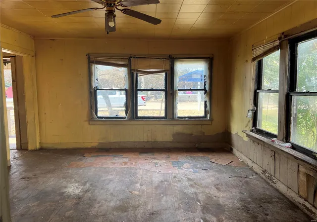 Photo 3 of Single family home for sale at 306 N Walnut St, Kennett, MO 63857 | MLS# 24075655 | Listing updated on 2024-12-11
