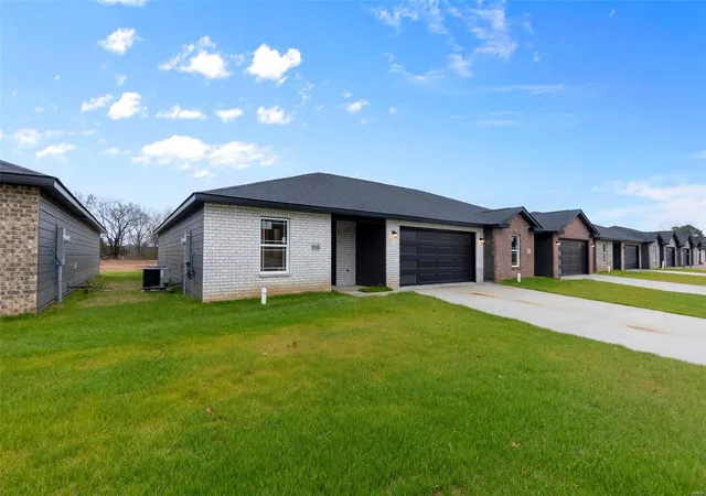 3rd image of 110 Beechwood Ln, Cape Girardeau, MO 63701 | MLS# 24075721