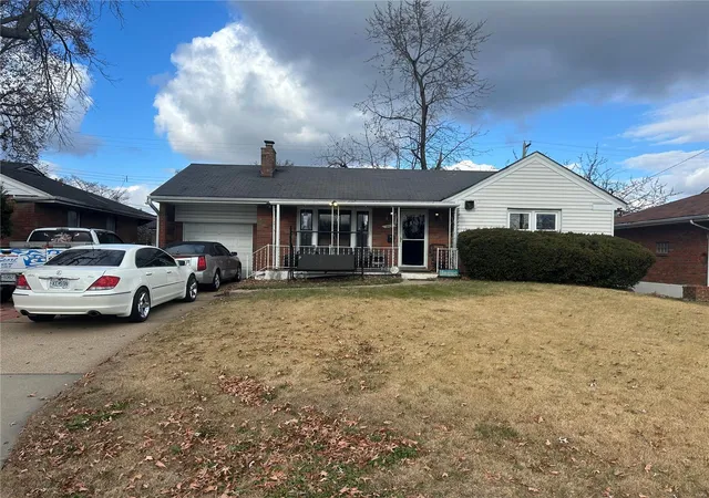 Photo 1 of Single family home for sale at 9419 Edgewater Dr, Saint Louis, MO 63136 | MLS# 24075727 | Listing updated on 2024-12-12