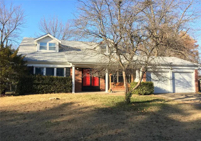 Photo 1 of Single family home for sale at 36 Michelle Ln, Saint Peters, MO 63376 | MLS# 24075763 | Listing updated on 2024-12-13