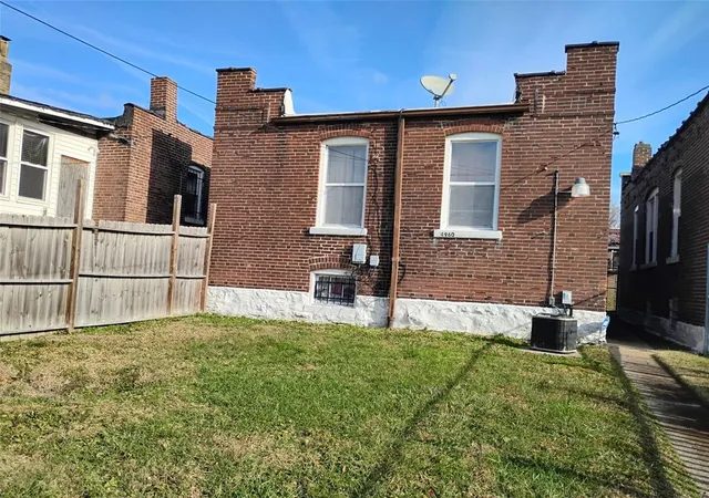 Photo 2 of Single family home for sale at 4960 Thekla Ave, Saint Louis, MO 63115 | MLS# 24075776 | Listing updated on 2024-12-12