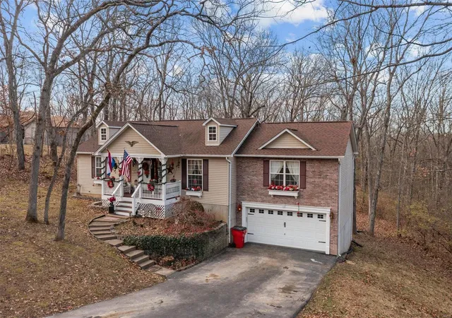 Photo 1 of Single family home for sale at 3407 Wiltshire Ln, Festus, MO 63028 | MLS# 24075787 | Listing updated on 2024-12-12