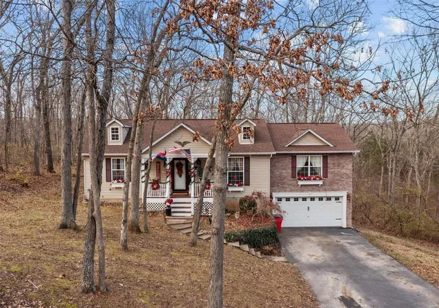 Photo 3 of Single family home for sale at 3407 Wiltshire Ln, Festus, MO 63028 | MLS# 24075787 | Listing updated on 2024-12-12
