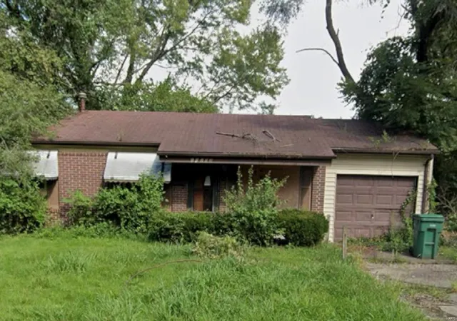 Photo 1 of Sale Pending at 10102 Castle Dr, Saint Louis, MO 63136 | MLS# 24075805 | Listing updated on 2024-12-13