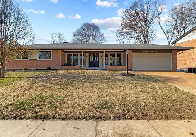 Photo 1 of Sale Pending at 1871 Burlewood Dr, Saint Louis, MO 63146 | MLS# 24075821 | Listing updated on 2024-12-16