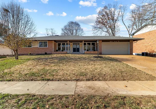Photo 2 of Sale Pending at 1871 Burlewood Dr, Saint Louis, MO 63146 | MLS# 24075821 | Listing updated on 2024-12-16