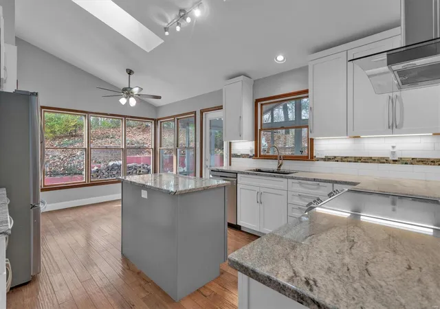 Photo 2 of Single family home for sale at 2985 Landau Ct, Saint Charles, MO 63301 | MLS# 24075915 | Listing updated on 2024-12-16
